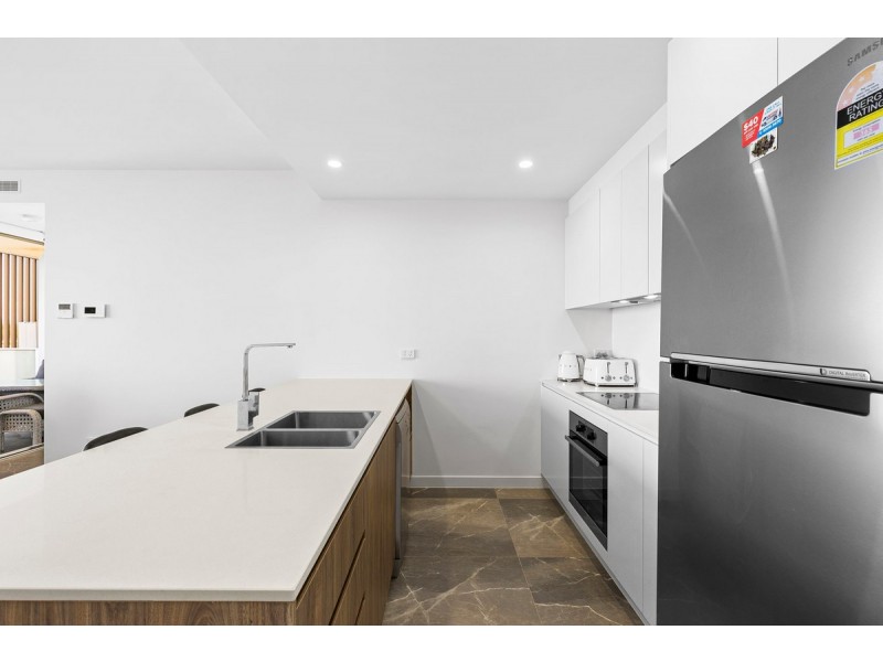 705/8 Meron Street, Southport QLD 4215