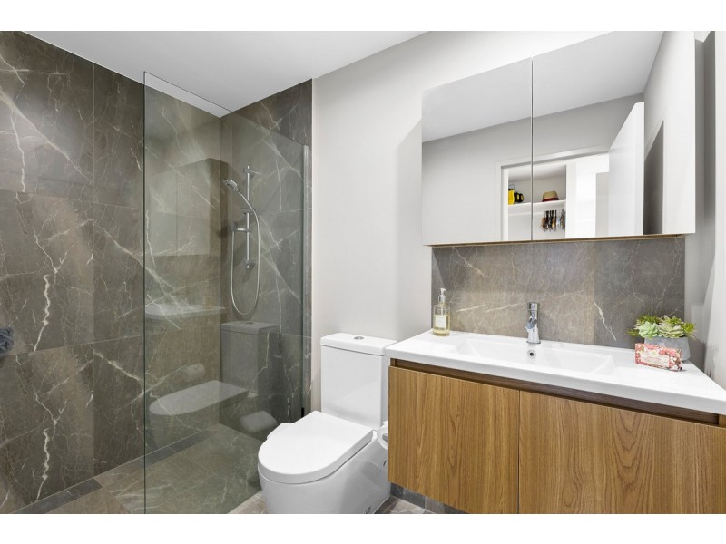 705/8 Meron Street, Southport QLD 4215