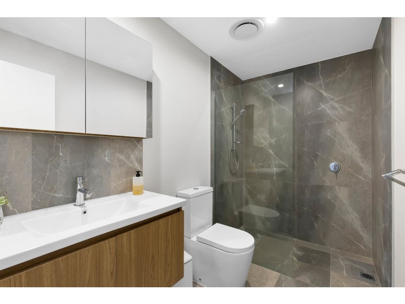 705/8 Meron Street, Southport QLD 4215