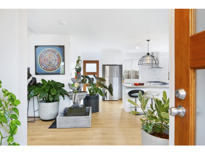 1 Schilling Avenue, Southport QLD 4215