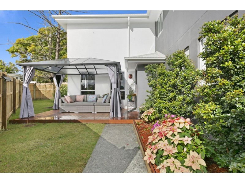 1 Schilling Avenue, Southport QLD 4215