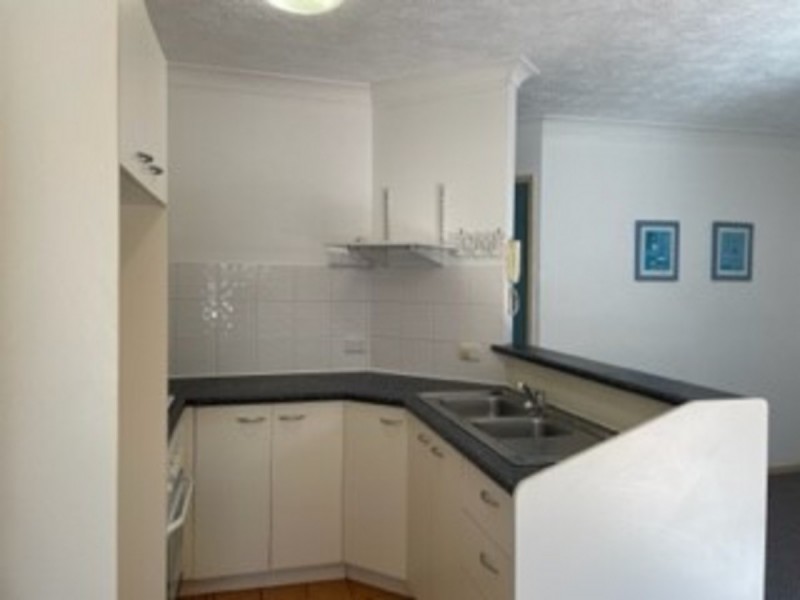 9/56 Bauer Street, Southport QLD 4215