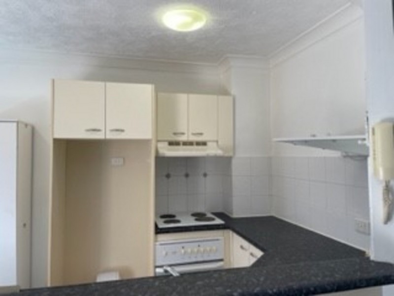 9/56 Bauer Street, Southport QLD 4215