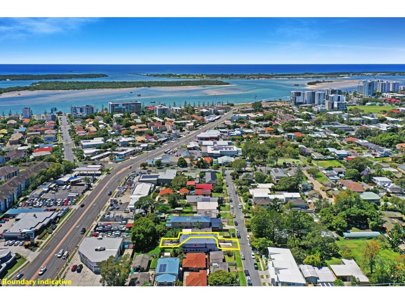 2/17 Nevenia Street, Labrador QLD 4215