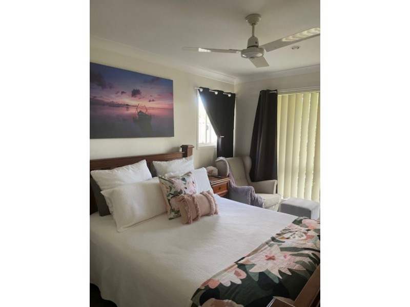 82 Tee Trees Boulevard, Arundel QLD 4214
