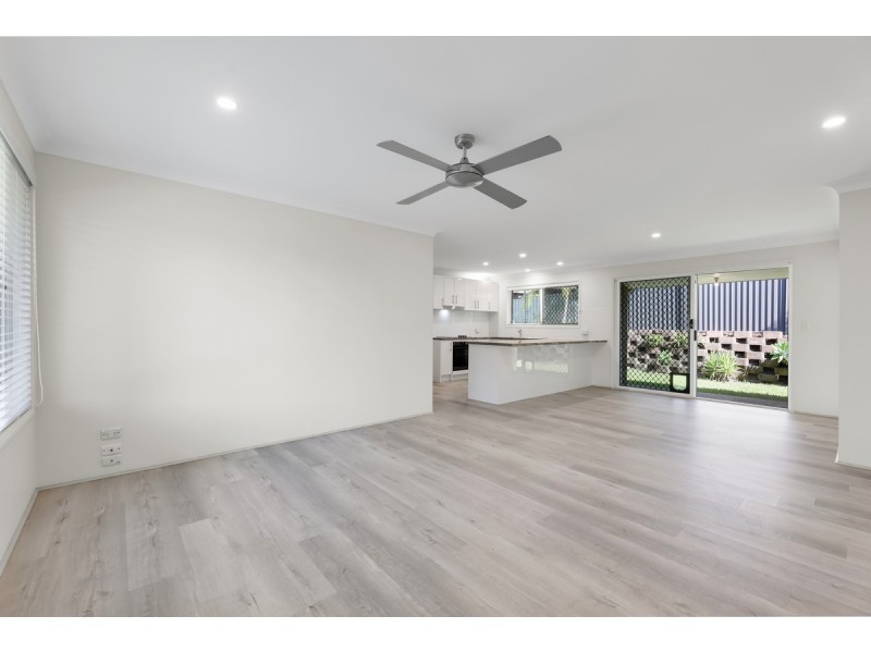 14/97 Edmund Rice Drive, Southport QLD 4215