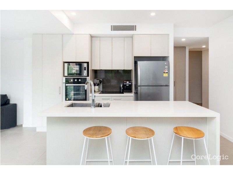 201/11 Andrews Street, Southport QLD 4215