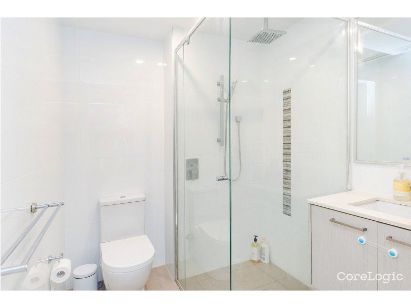 201/11 Andrews Street, Southport QLD 4215