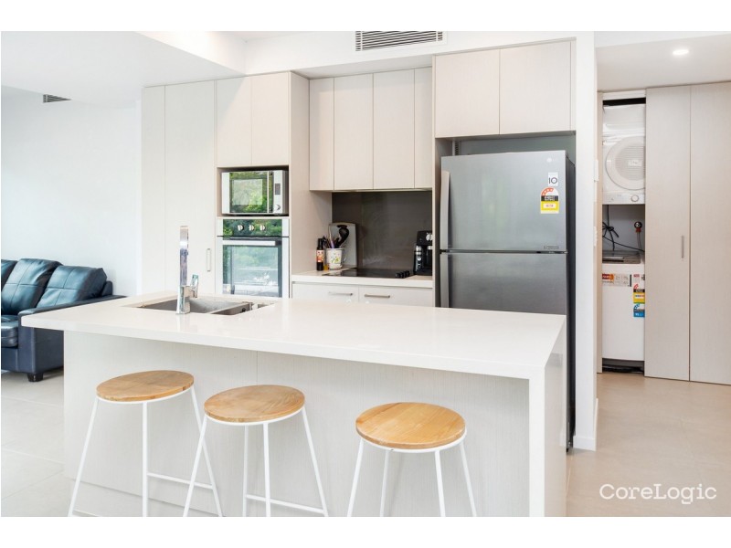 201/11 Andrews Street, Southport QLD 4215