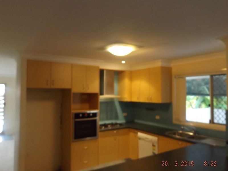 38 Eileen Avenue, Southport QLD 4215