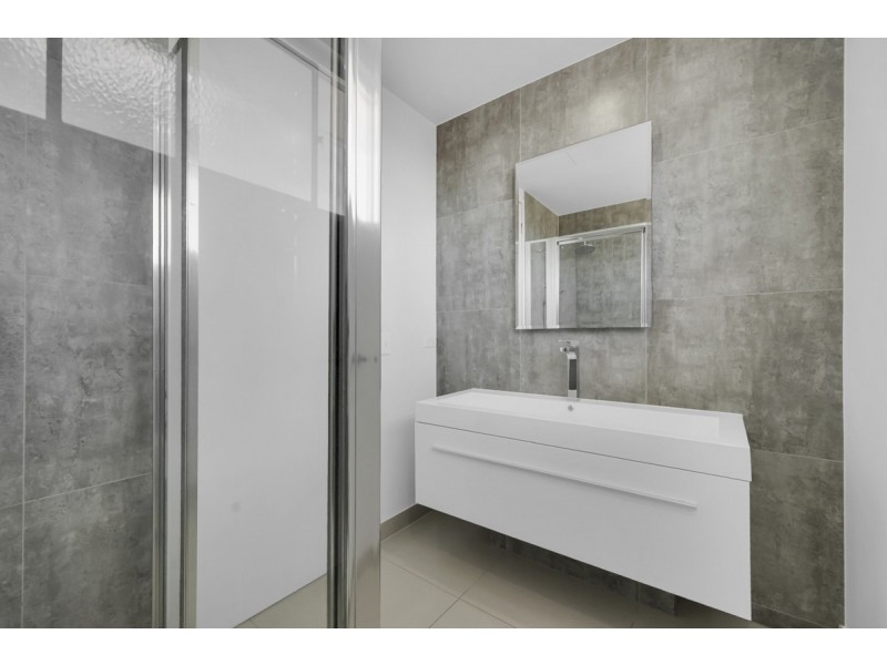 701/26 Gray Street, Southport QLD 4215