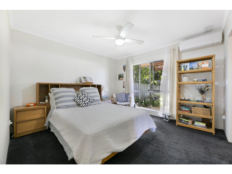 13 Sydney Street, Labrador QLD 4215