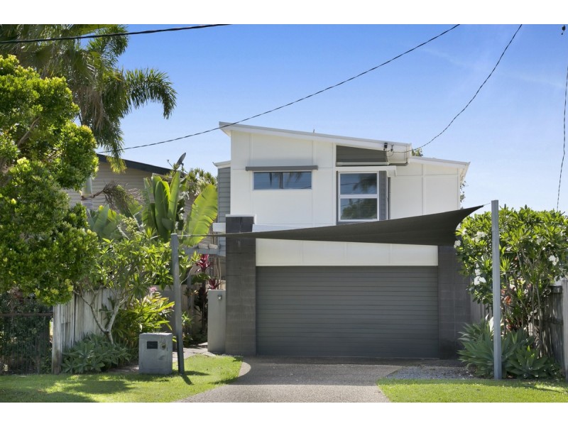 13 Sydney Street, Labrador QLD 4215