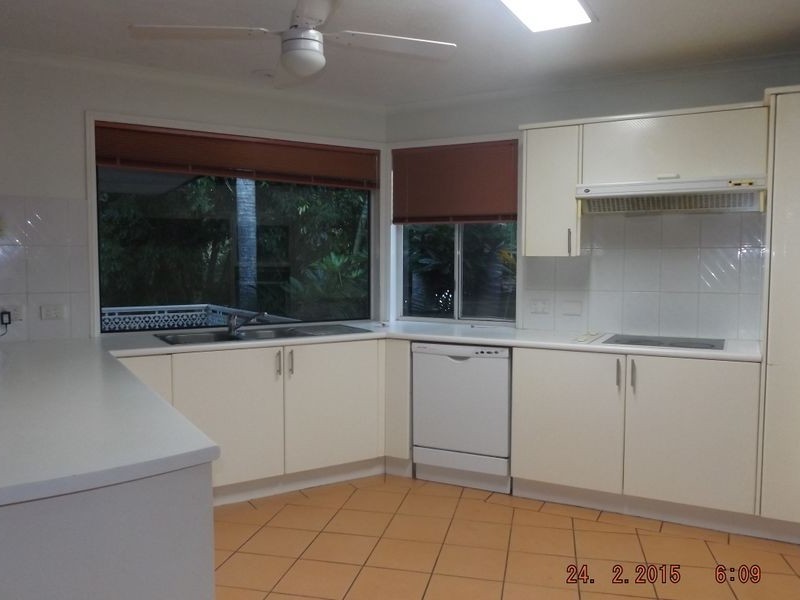 36 Jack Nicklaus Way, Parkwood QLD 4214