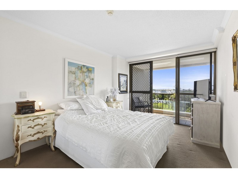 5F/10 Marine Parade, Southport QLD 4215