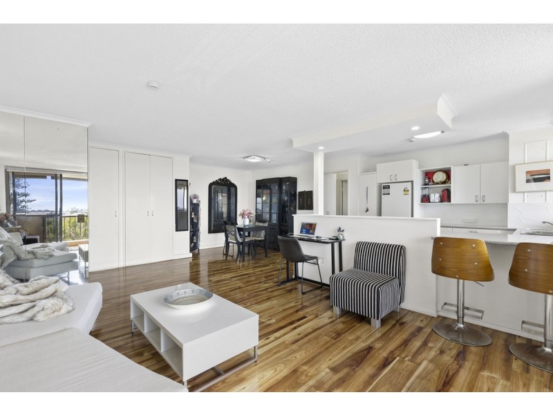 5F/10 Marine Parade, Southport QLD 4215