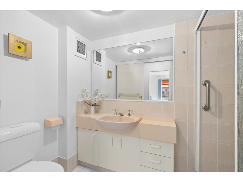 3/61 Bauer Street, Southport QLD 4215