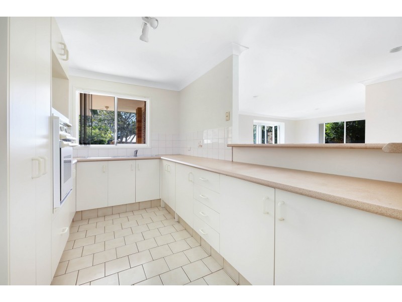1/29 Kenny Drive, Labrador QLD 4215