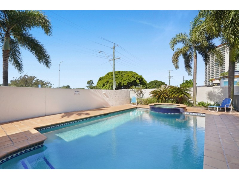 15/3-5 Norman Street, Southport QLD 4215