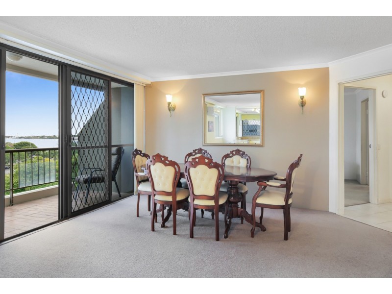 6B/10 Marine Parade, Southport QLD 4215