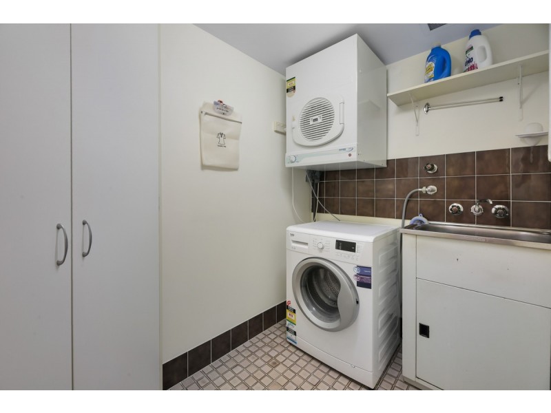 6B/10 Marine Parade, Southport QLD 4215