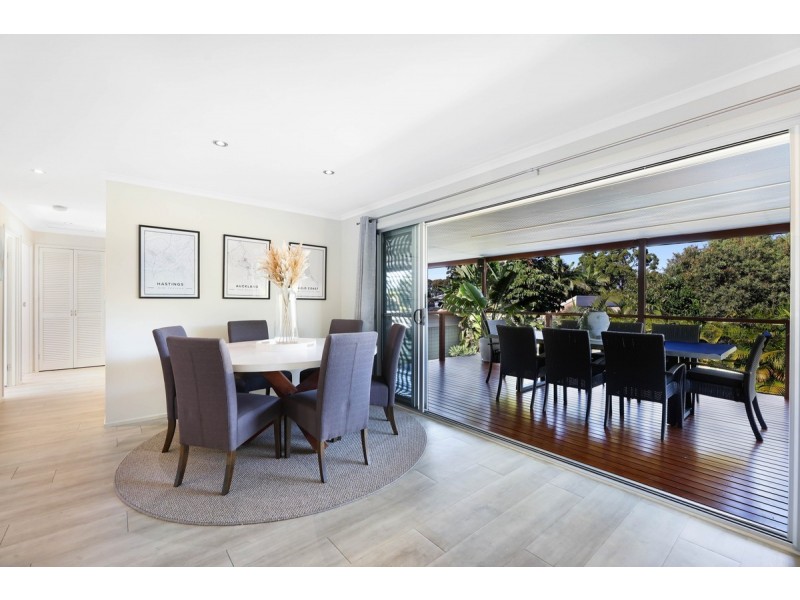 16 Tasman Avenue, Molendinar QLD 4214