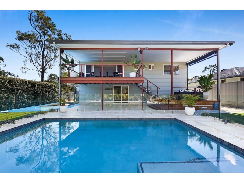 16 Tasman Avenue, Molendinar QLD 4214