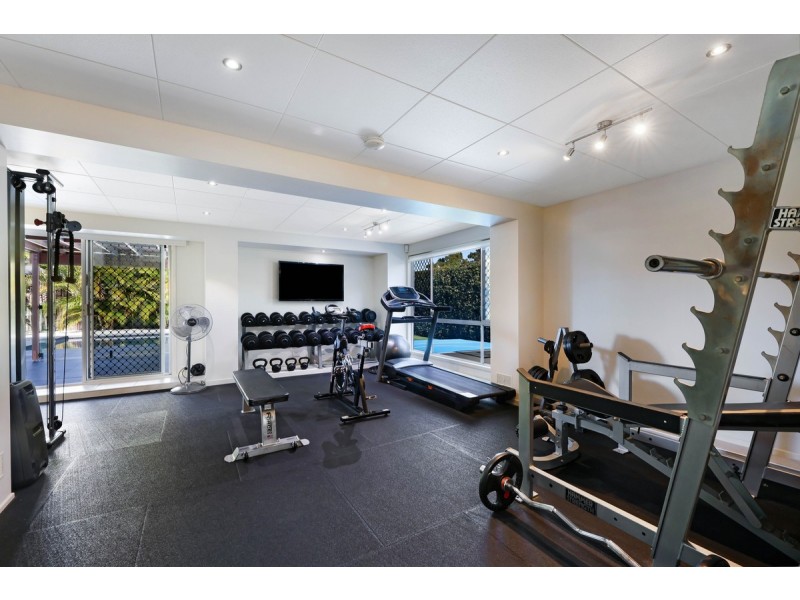 16 Tasman Avenue, Molendinar QLD 4214