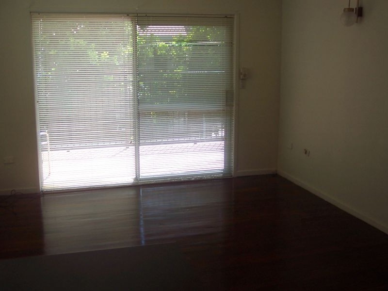 8/5 North Street, Southport QLD 4215