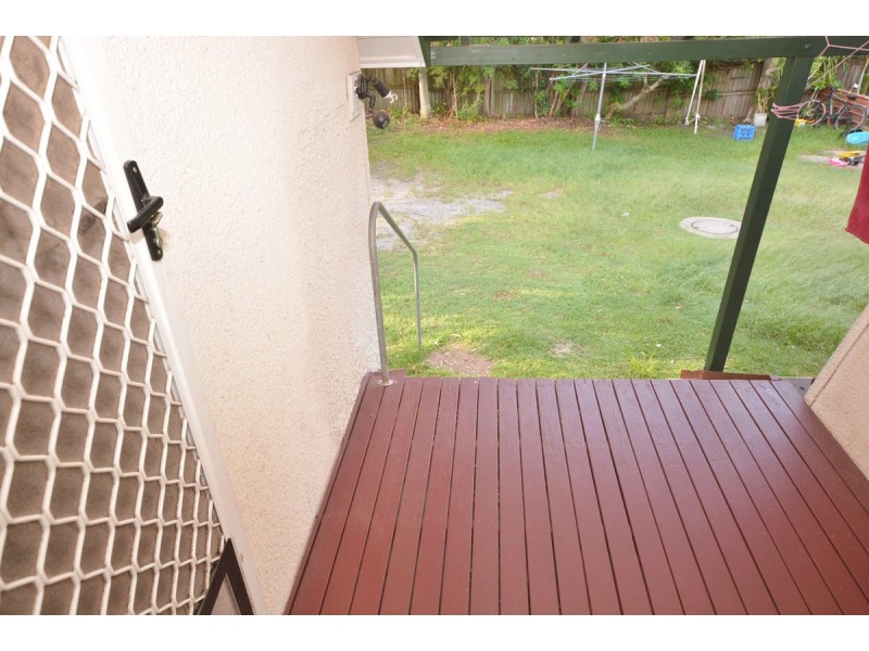 2/9-11 Walton Street, Southport QLD 4215