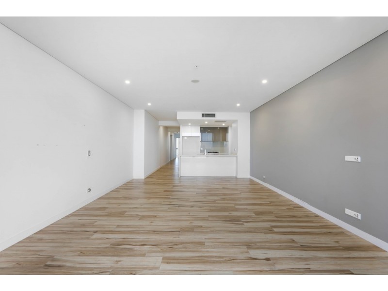 3312/2 Como Crescent, Southport QLD 4215
