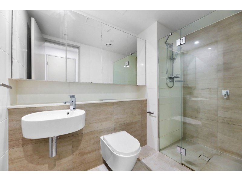 3312/2 Como Crescent, Southport QLD 4215