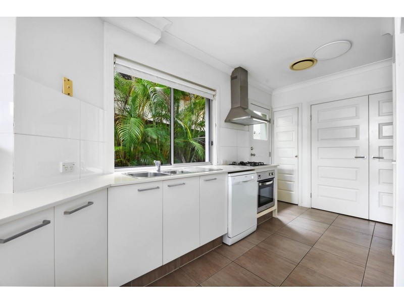 1/5 Ashbourne Terrace, Biggera Waters QLD 4216