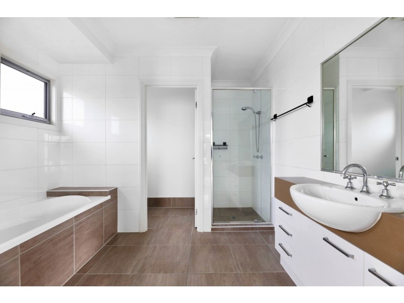 1/5 Ashbourne Terrace, Biggera Waters QLD 4216