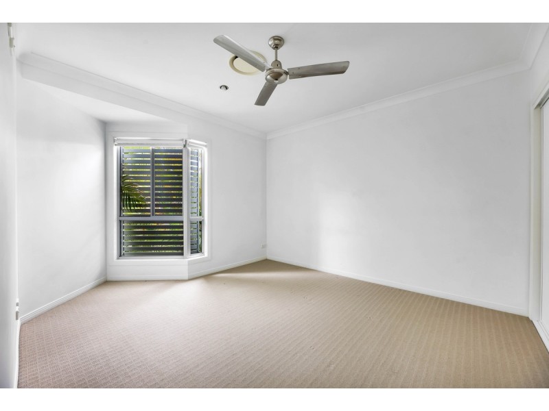 1/5 Ashbourne Terrace, Biggera Waters QLD 4216