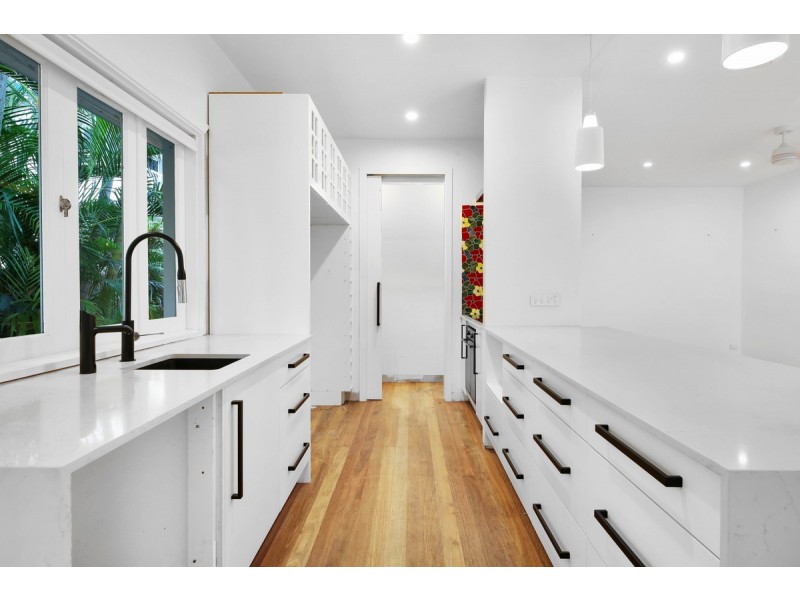 19 Genoa Street, Surfers Paradise QLD 4217