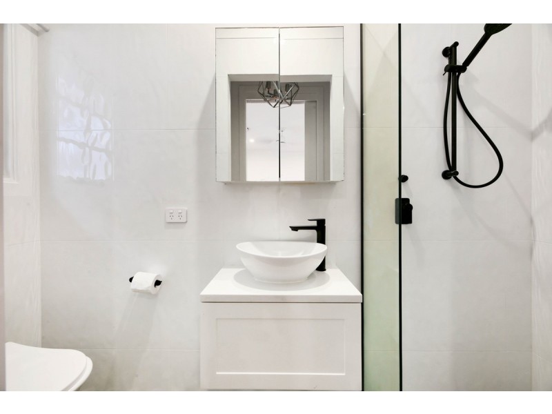 19 Genoa Street, Surfers Paradise QLD 4217