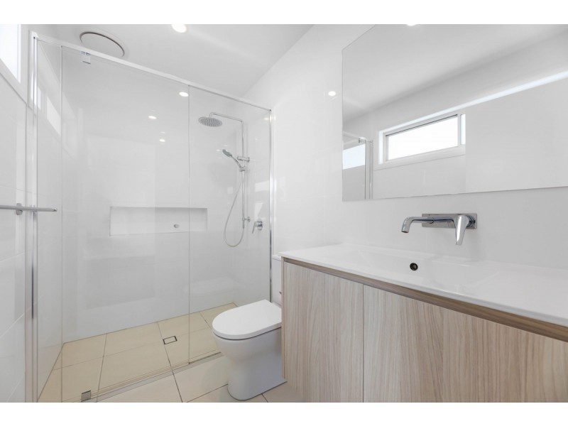 34/138 Central Street, Labrador QLD 4215