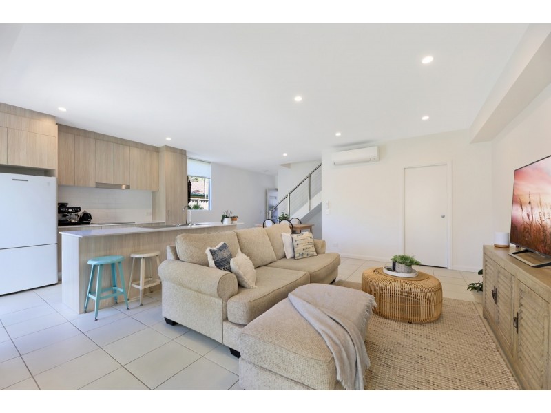 34/138 Central Street, Labrador QLD 4215