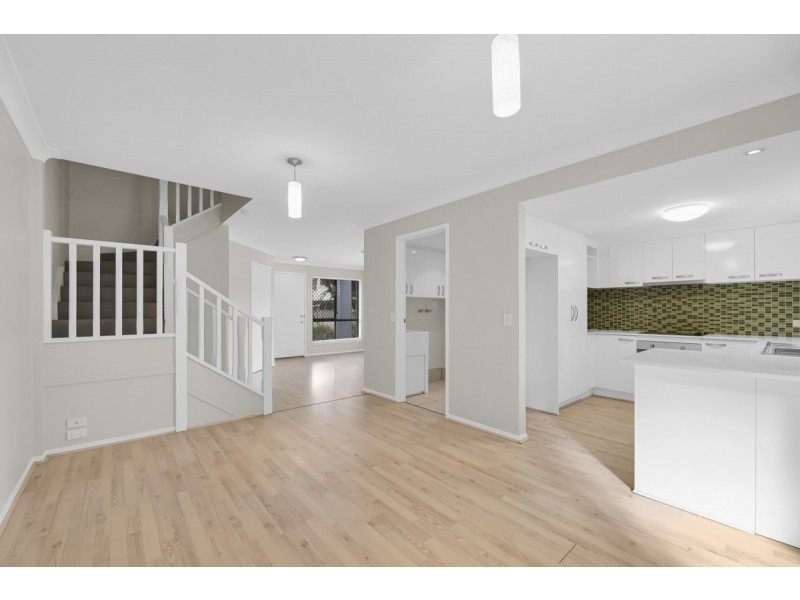 13/156 Greenacre Drive, Arundel QLD 4214