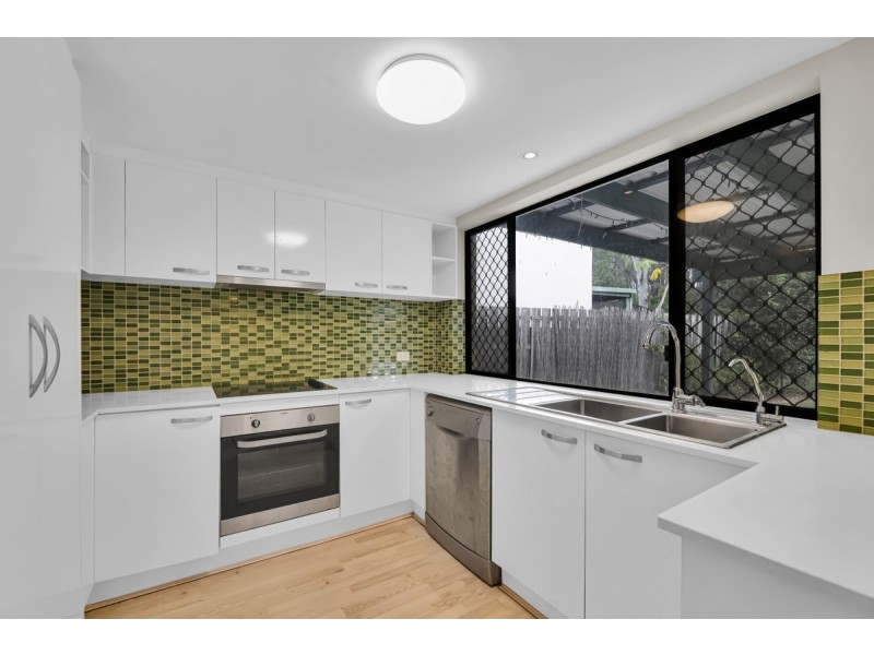 13/156 Greenacre Drive, Arundel QLD 4214