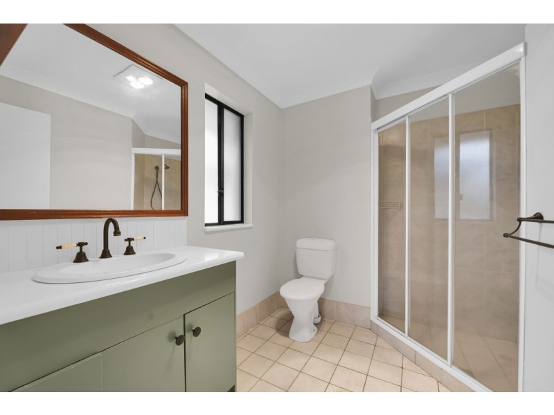 13/156 Greenacre Drive, Arundel QLD 4214