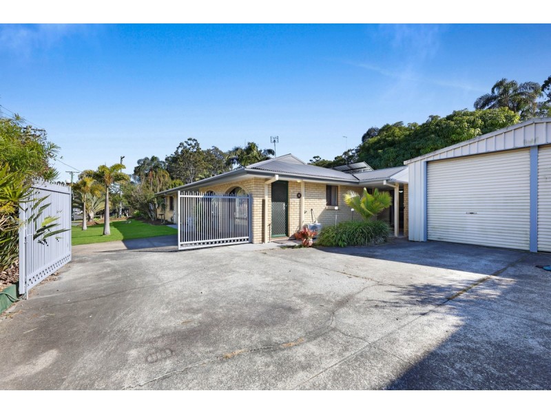 1 Dampier Court, Molendinar QLD 4214