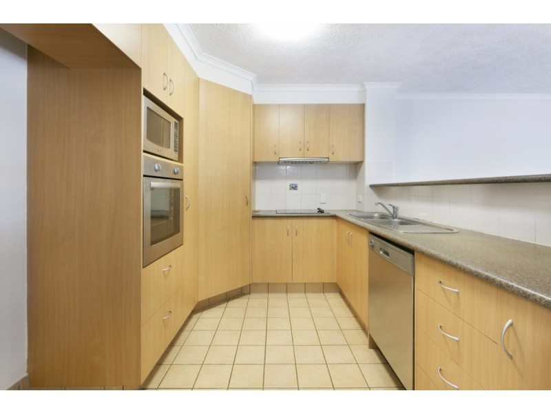 12/20 Sykes Court, Southport QLD 4215