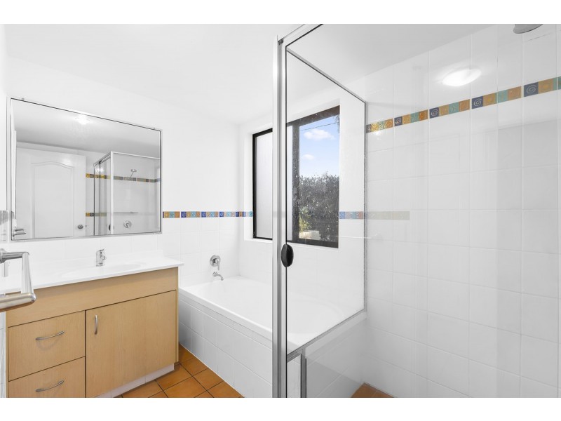 3/5 Railway Street, Southport QLD 4215