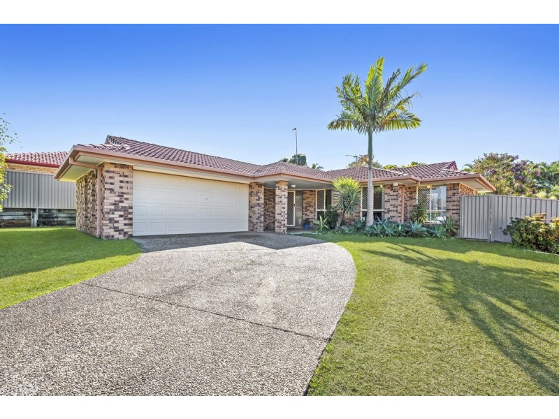 9 Hazeltine Place, Parkwood QLD 4214