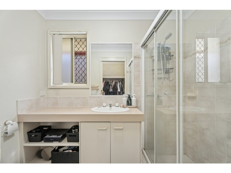 9 Hazeltine Place, Parkwood QLD 4214