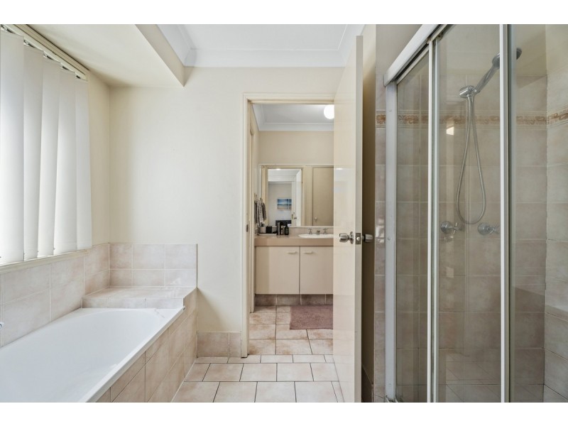 9 Hazeltine Place, Parkwood QLD 4214