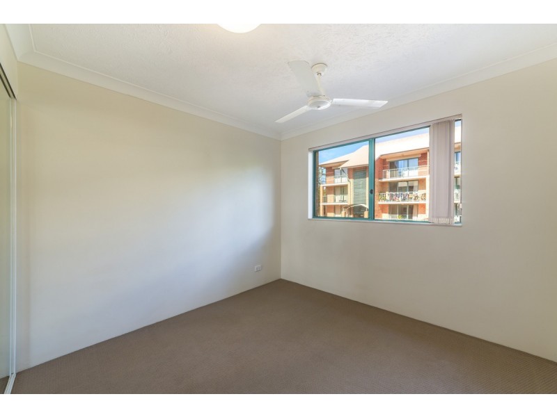 18/45 Pohlman Street, Southport QLD 4215