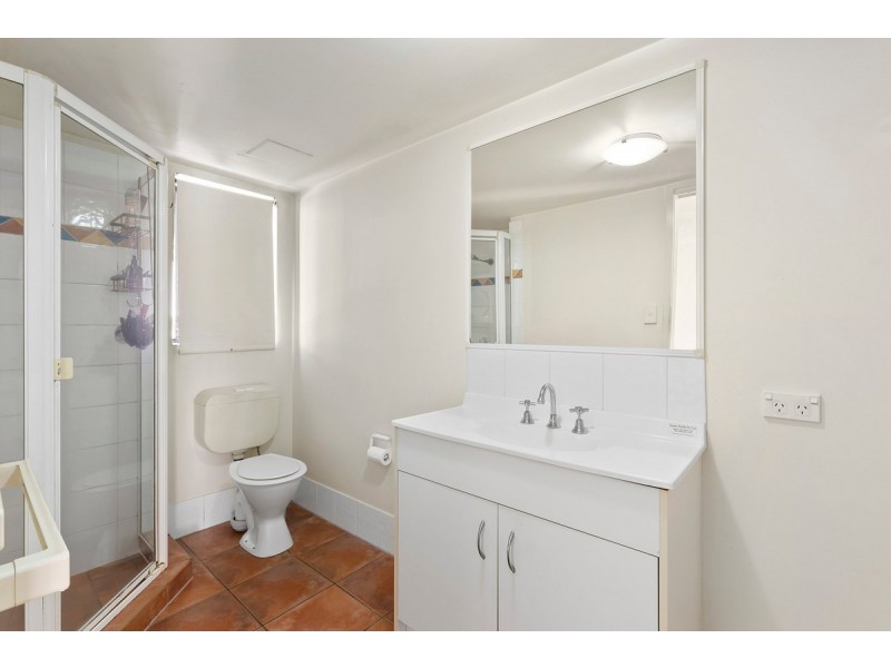 16/33 Lenneberg Street, Southport QLD 4215